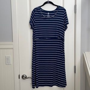 Kindred Bravely Nursing Dress Striped Large